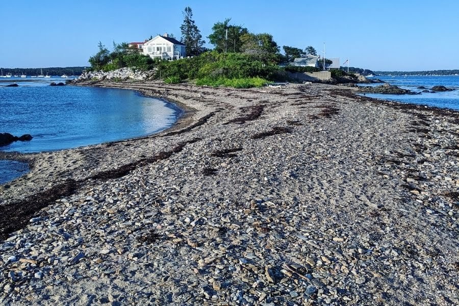 The drive from boston to portland, maine, takes two hours and five minutes without stops for food or sightseeing. How To Make The Most Of A Quick Trip From Boston To Portland Maine In The Summer