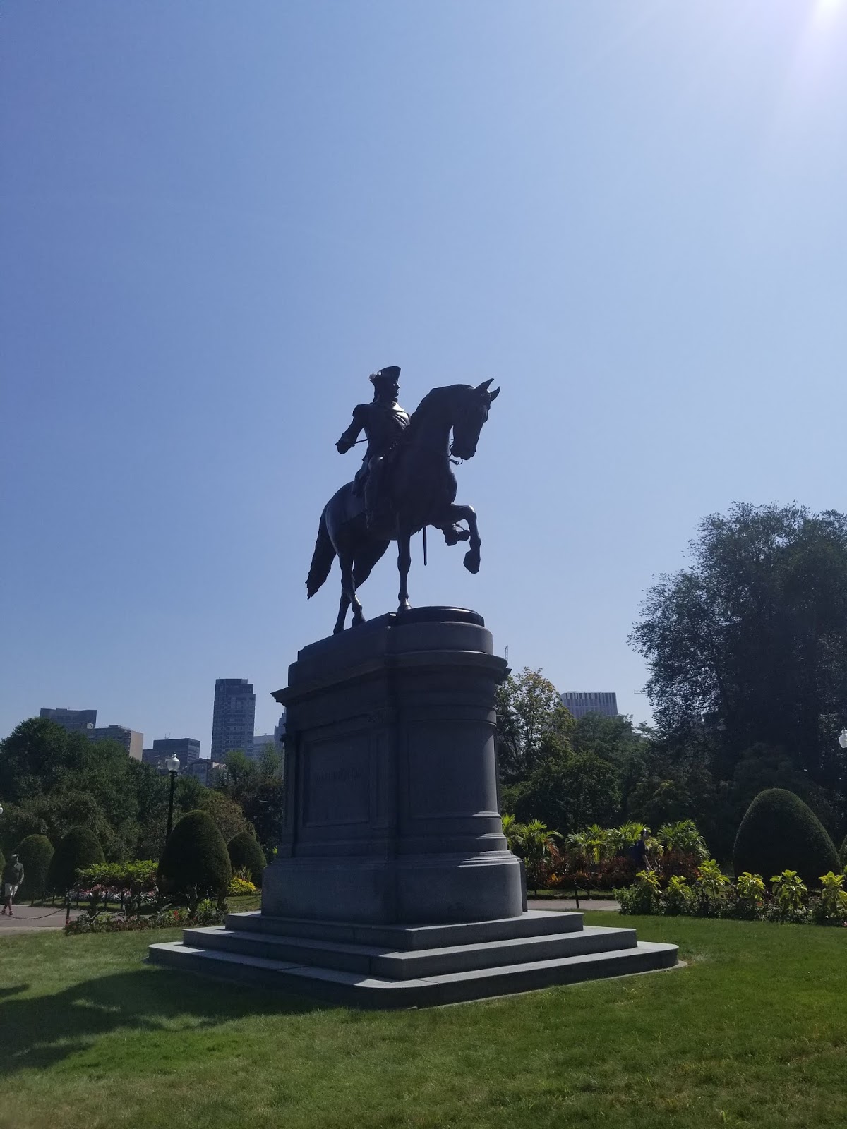 I always appreciate hop on/off buses when i'm traveling. Me Myself And The Moon September 2018