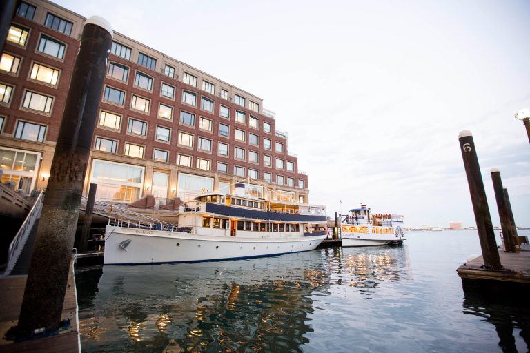 37+ Boston Harbor Cruises Rowes&nbsp;Wharf